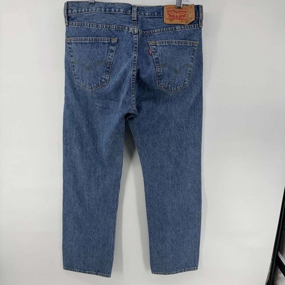 Levis straight from damage